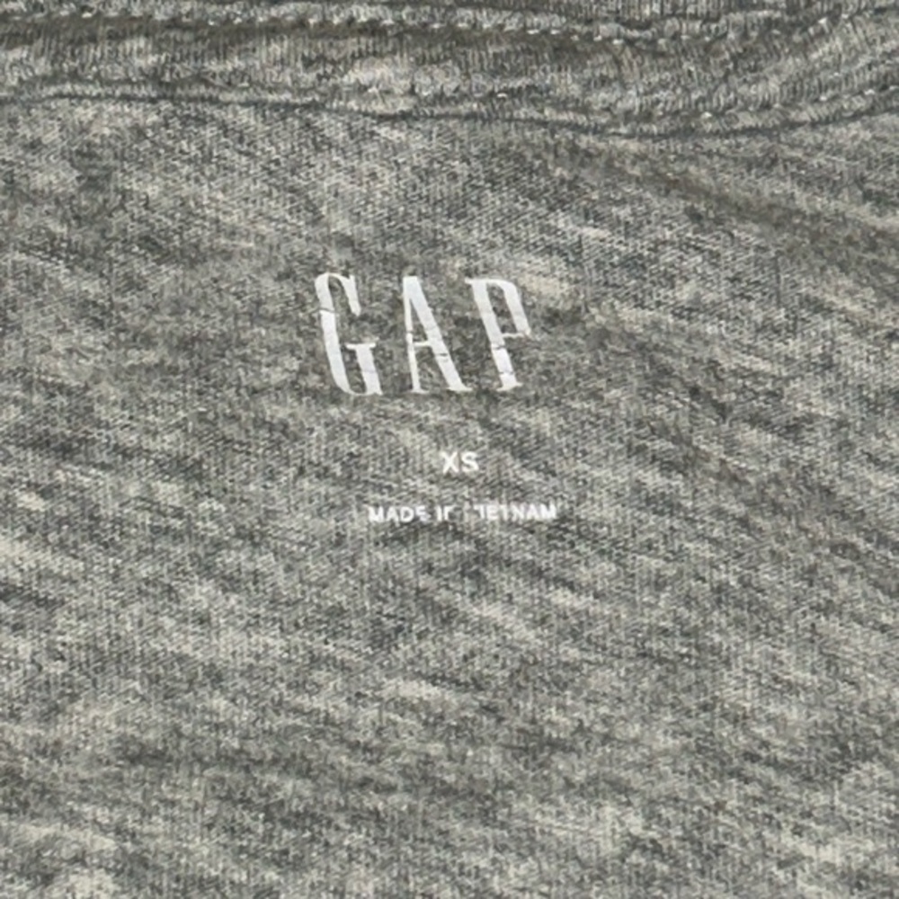 Gap V-Neck Short Sleeve Tees - Picture 7 of 10